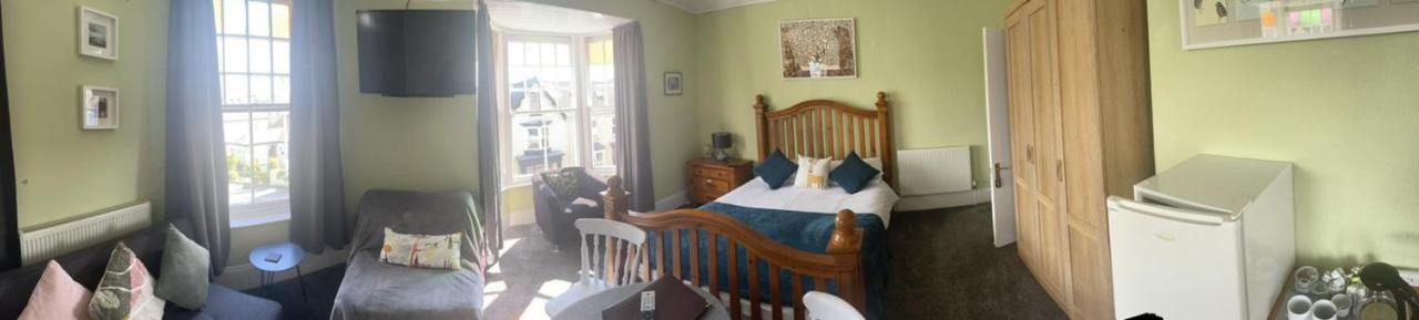 Гостевой дом Bryncelyn 4*